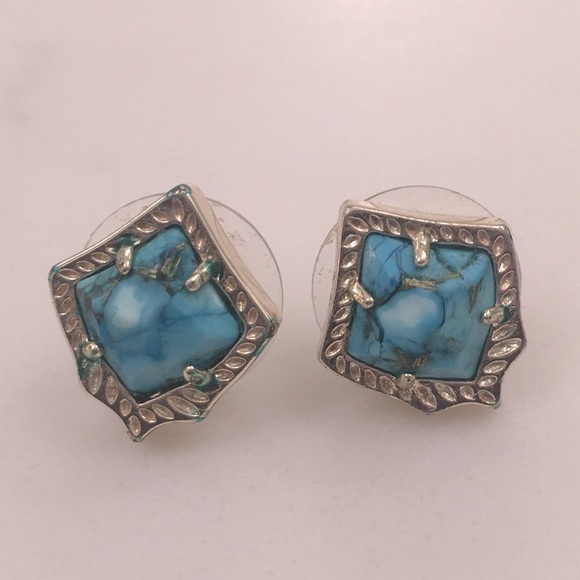 Kendra Scott earrings ✨ - Picture 1 of 3